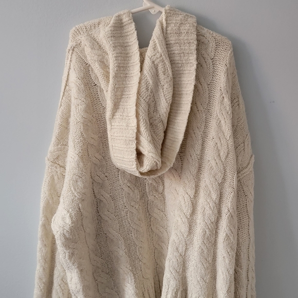 Knit sweater - Picture 2 of 3